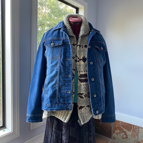 Jean jacket - Picture 3 of 9